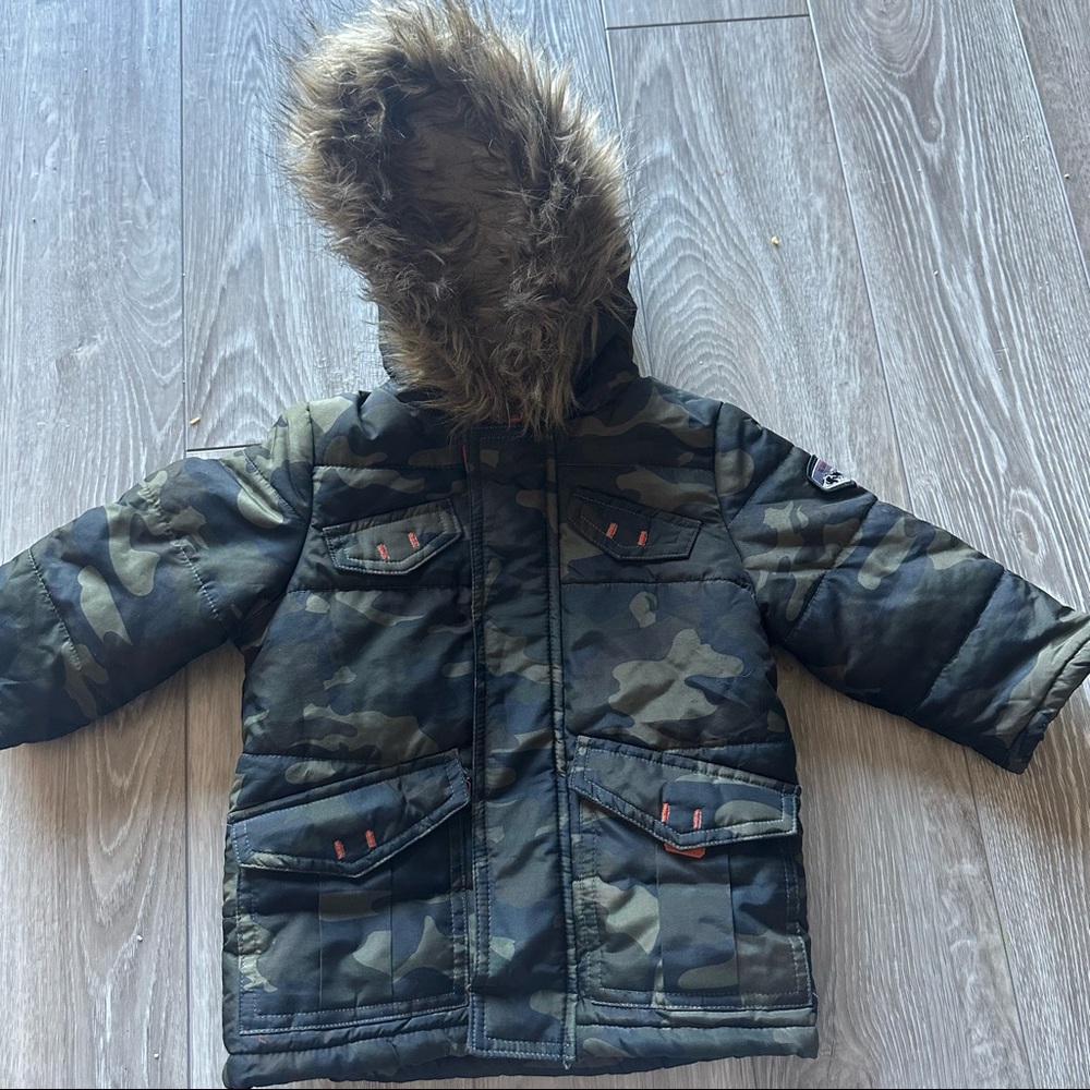 Baby Camo winter coat (6-9 m)